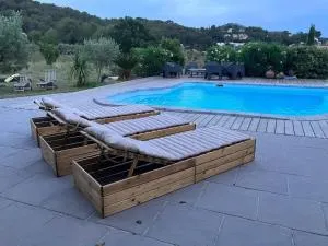 Maison entre vignes et piscine à 5 mn des plages ! - Saint-Côme