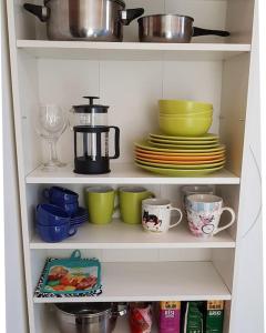 Cozy studio Free street parking Further center