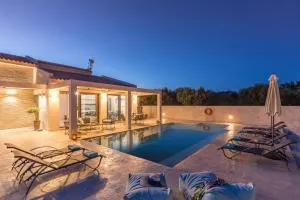 Villa Levanta by Villa Plus - Gaïtánion