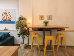 Athens Vibe in Historic Center