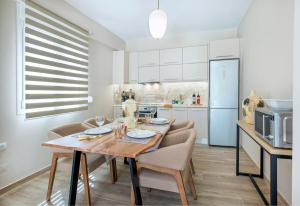 Klio by Vintage Travel