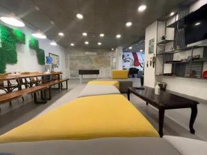Nomads Hotel
