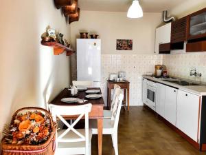 Cretallaz - Rustic chic with castle view, free parking and WiFi