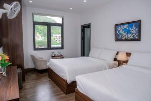 Charming Hill Hotel