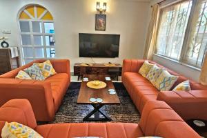 Bungalow Dona Spacious 4BHK in Dona Paula