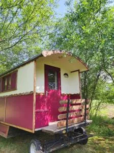 La roulotte Couzotte - Baneuil