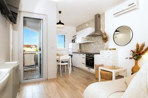 Ojra NEW apartment with seaview