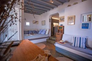 Cosy Bohème retreat with sea views