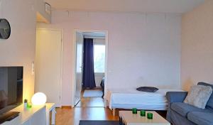 Kotimaailma Apartments - tilava saunallinen kaksio - Verstaankatu