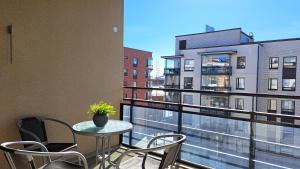 Kotimaailma Apartments - tilava saunallinen kaksio - Verstaankatu