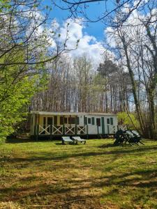 Campings Camping Le Pech Charmant : Mobile Home