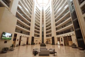 Regenta - The World Surat