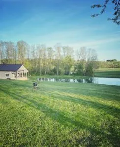 Sodyba vienkiemyje "Šeimos slėnis" - Puožas