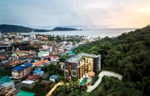 Private apartment at Emerald Terrace