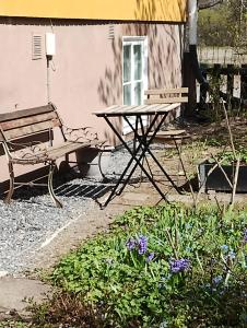 Saunallinen huone omakotitalossa - old wooden house- own sauna