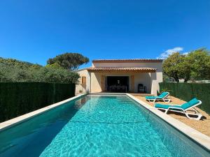 Villas Plan de la Tour M2 - Villa 6 pers climatisee, 3 ch, piscine privee chauffee, calme & verdure : photos des chambres