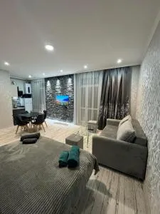 Стильная студия у Айрин с панорамным видом на гору ,,Арчук" - Arjut