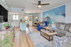"The Wave" PCB Townhome w Pools + Beach Access