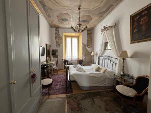 Superior One-Bedroom Apartment - Via Abramo Massalongo 5 room in VeronaJourneys Emilei
