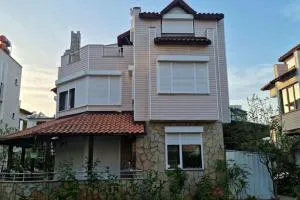 Antalya Villa Tatil Evi Deniz Kenarı - Kumluca