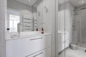 Appartements Bella Vista - Appt avec vue sur le Vieux Port : photos des chambres