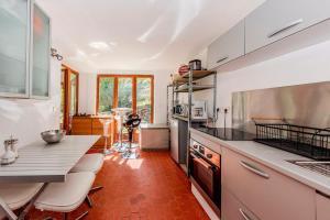 Maisons de vacances L'Amethyste - Maison avec piscine : photos des chambres