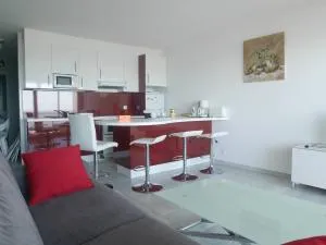 L'estivant sur l'océan - Sion-sur-lʼOcéan