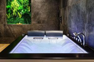 Le SPA & Cocon - Jacuzzi - Sauna - Clim - Melina&Alfred