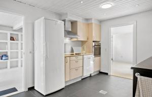 Gorgeous Apartment In Gandrup With Wifi