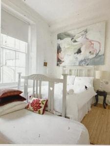 Beautiful Hyde Park Flat