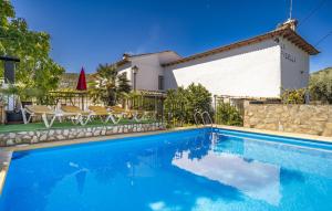 Cozy Home In Castillo De Locubin