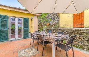 Lovely Apartment In Cogorno With Wifi