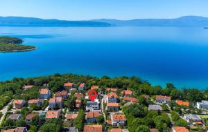 Awesome Home In Njivice