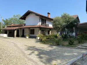 Case Vista Alta Langa, Studio Belbo - Levice