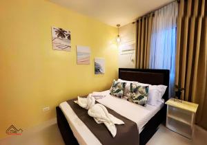 Camella Staycation with FREE Parking and FREE POOL - B2 5Chrysolite