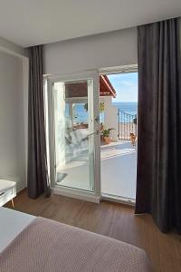 Apartments by the sea Medici, Omis - 19168