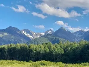 CASA FLOARE DE COLT - Sâmbăta de Sus