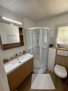 Maisons de vacances Maison cosy 750m de la plage : photos des chambres