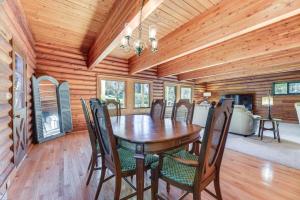 Vacation Rental with Golf Course Views!