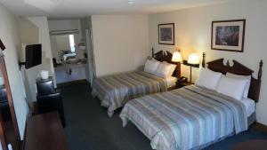 Double Room room in Skyline Lodge