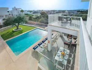 Marinella Blanca by Vintage Travel - Cala D'or