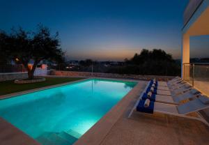 Marinella Blanca by Vintage Travel