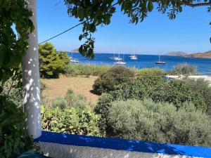 Vromolithos view