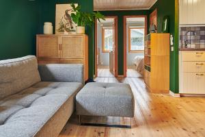 Cosy cabin w fireplace 3 mins from Söderåsen Park