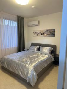 Premium Ferienwohnung SWETI WLAS Polarstar Beach Luxury Apartment 150 m zum Strand Pool 3 Balkone Meeresblick Google TV bis zu 6 Personen