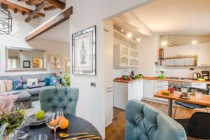 ClockTower Penthouse, 4th floor apartment with Terrace Lucca