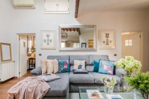 ClockTower Penthouse, 4th floor apartment with Terrace Lucca