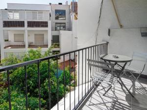 Espalter Onyx by Hello Homes Sitges