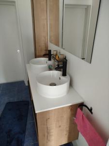 Chambre dans maison avec parking