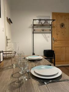 Chez Jean-Yves et Zoé - LA BOHÈME - Au calme, Très propre, Proche parkings